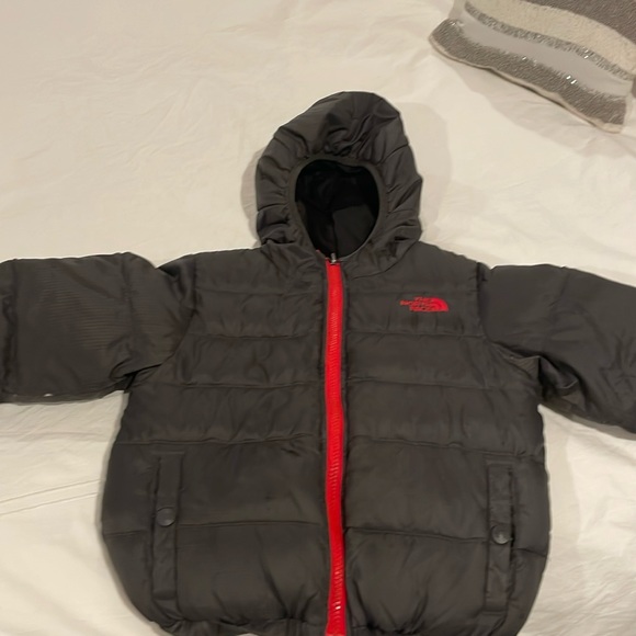North face puffer - Picture 1 of 4